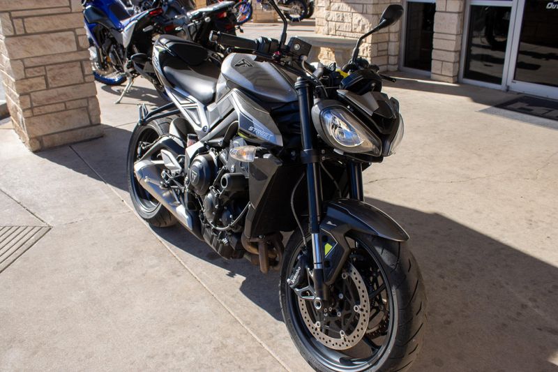 USED 2024 TRIUMPH STREET TRIPLE 765 R Image 6