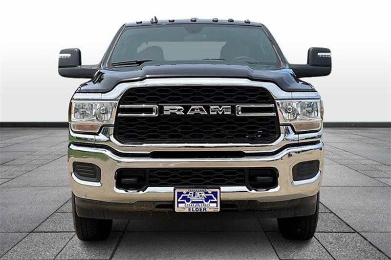 2024 RAM 2500 Tradesman Crew Cab 4x4 6