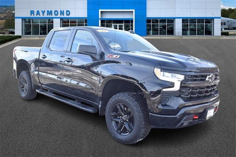 2023 Chevrolet Silverado 1500 LT Trail BossImage 1
