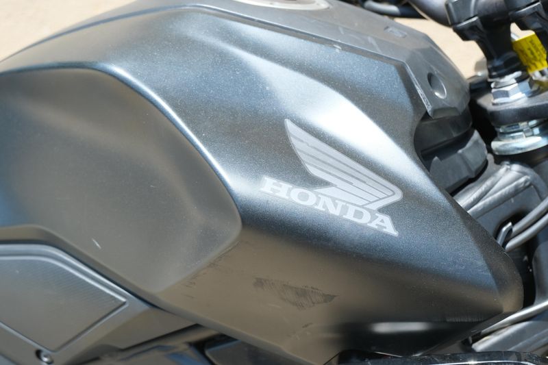 2024 Honda CB300R ABS BLACK Image 18