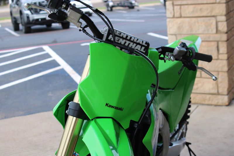 New 2026 Kawasaki KX250 LIME GREEN Image 9