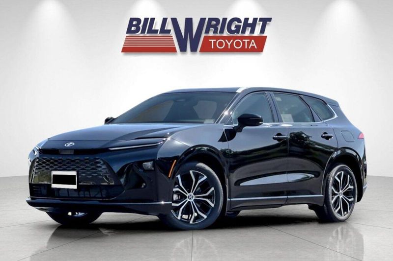 New 2026 Toyota Crown Signia XLEImage 7