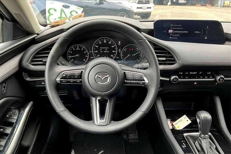 Used 2025 Mazda Mazda3 2.5 S Select SportImage 5