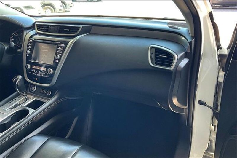 2023 Nissan Murano SVImage 16