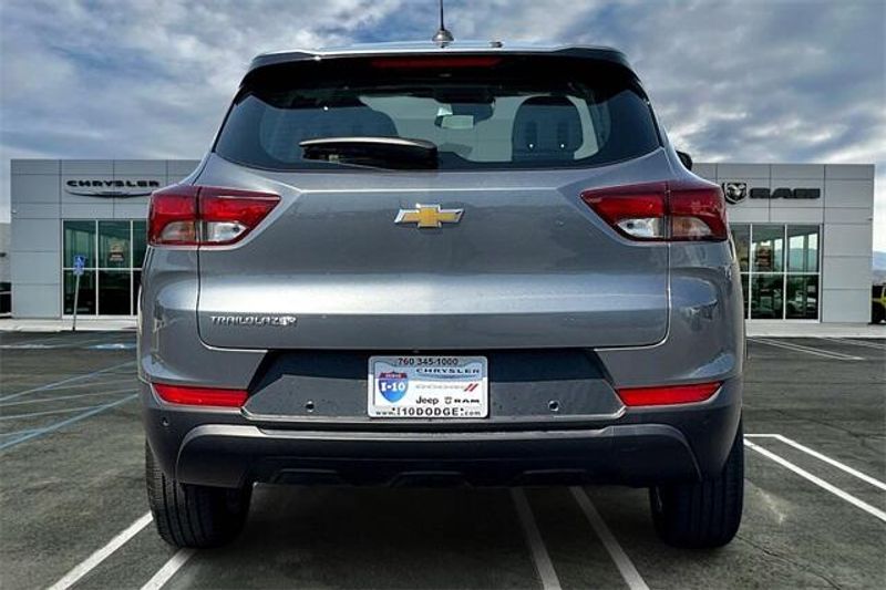 Used 2021 Chevrolet Trailblazer LSImage 3