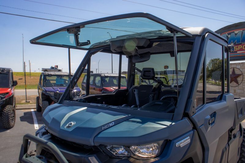 NEW 2026 CAN-AM DEFENDER PRO LIMITED CAB HD10 Image 32
