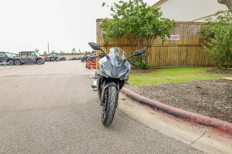 NEW 2026 CFMOTO 300SS Image 3