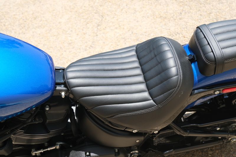 2024 HARLEY SOFTAIL STREET BOB 114 BLUE Image 14