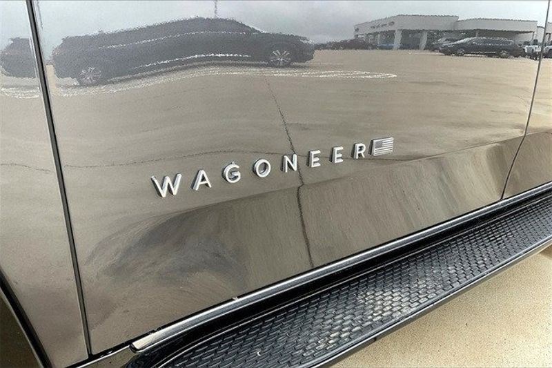 2024 Wagoneer 4X2Image 19