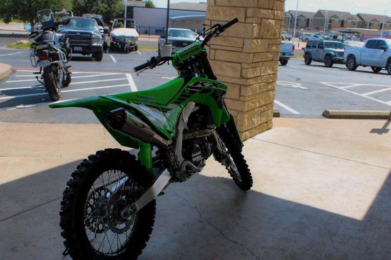 2025 Kawasaki KX450SR LIME GREEN Image 6