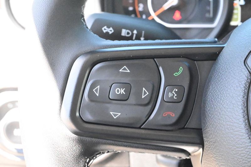 2025 Jeep Wrangler WillysImage 21