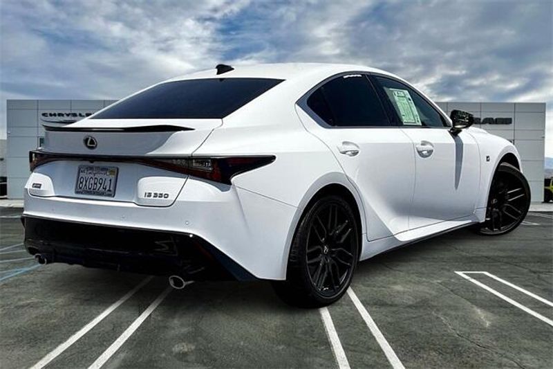 2021 Lexus IS 350 F SPORTImage 13