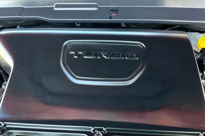 2023 Jeep Compass Latitude LuxImage 32
