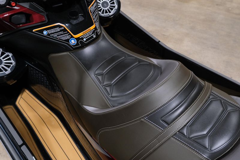 NEW 2026 KAWASAKI JET SKI ULTRA 310LX Image 9