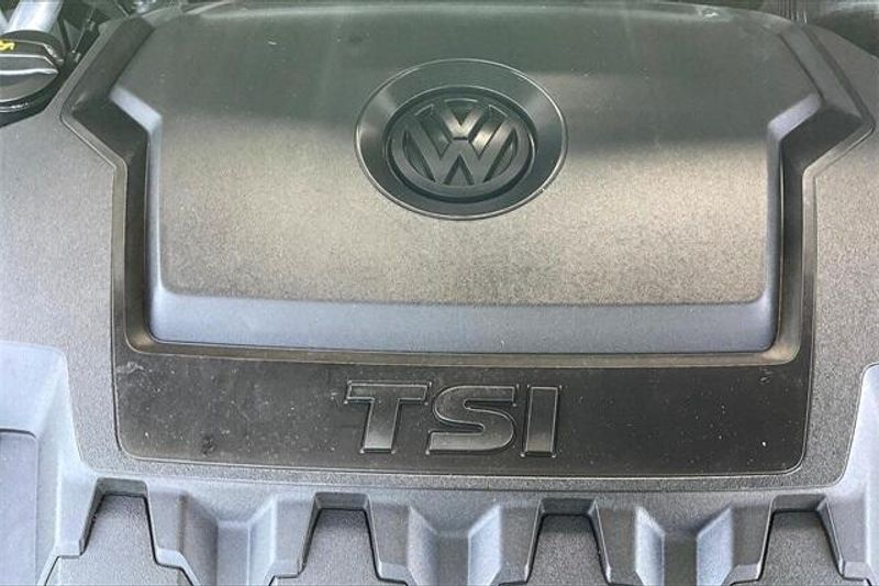 Used 2021 Volkswagen Tiguan 2.0T SE R-Line BlackImage 32