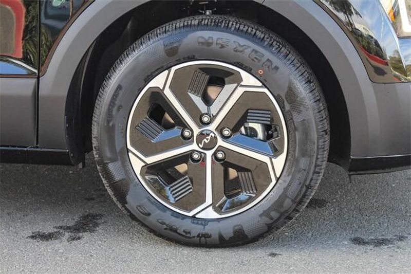 New 2025 Kia Niro EXImage 27