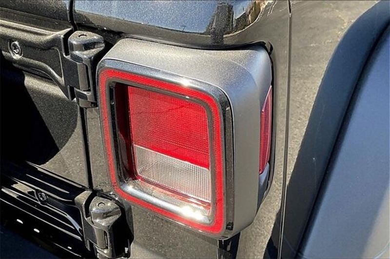 New 2026 Jeep Wrangler 4-door SportImage 12