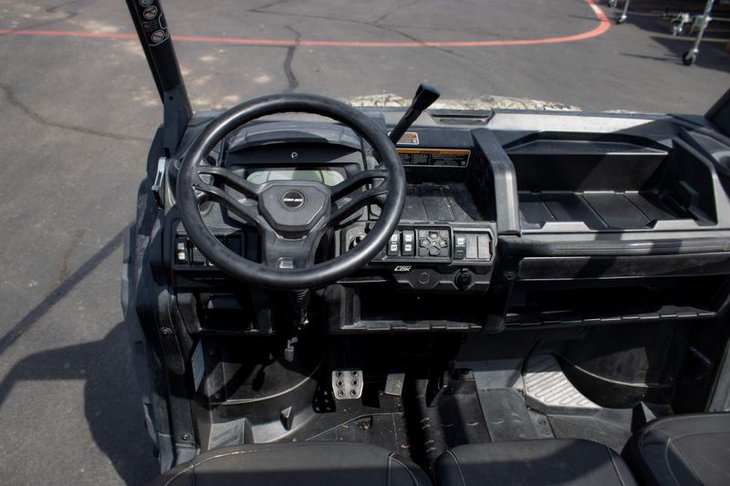 USED 2023 CAN-AM DEFENDER MAX XMR HD10 Image 20