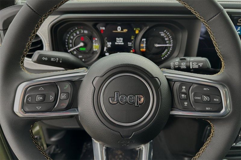 2024 Jeep Wrangler 4-door Sahara 4xe