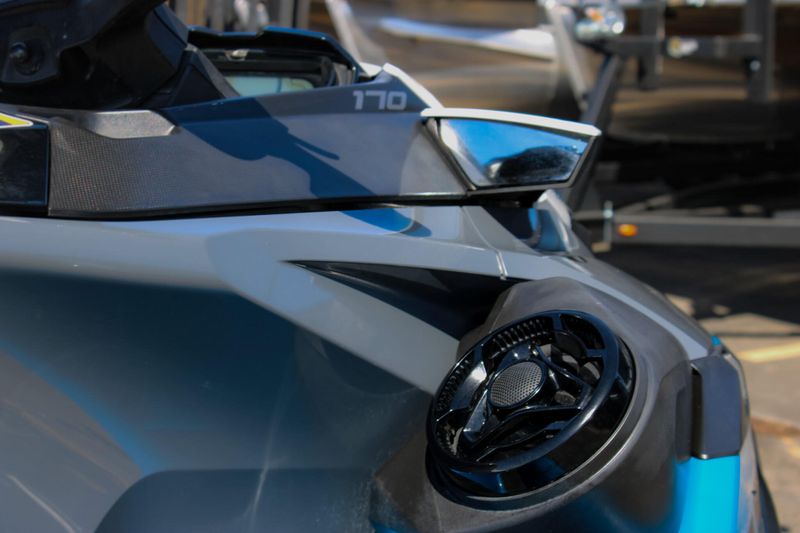 2020 SEADOO GTX 170 BLUE Image 23