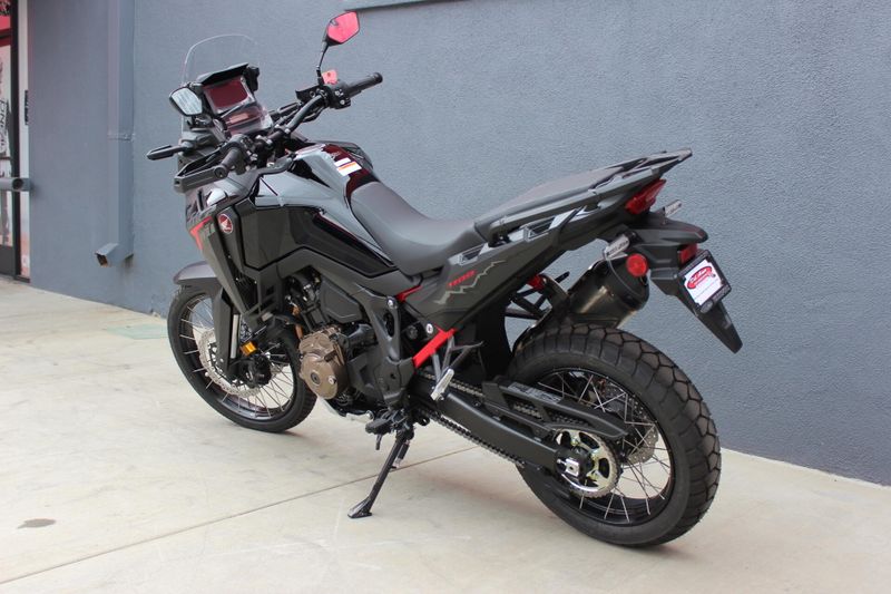 New 2025 Honda AFRICA TWIN Image 5
