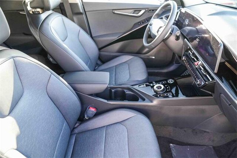 New 2026 Kia Seltos LXImage 9