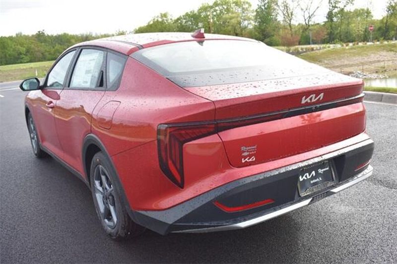 2025 Kia K4 LXSImage 5