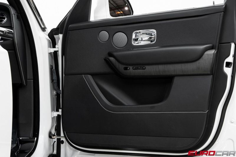 2020 Rolls-Royce Cullinan *PANORAMIC SUNROOF * IMMACULATE CONDITION*Image 21