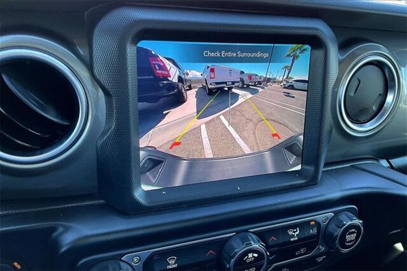 2023 Jeep Gladiator Overland photo 20
