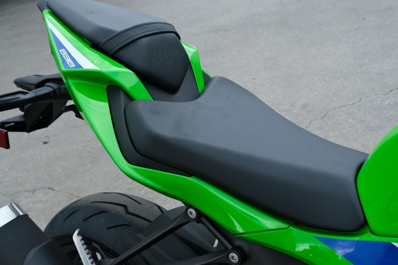 NEW 2026 KAWASAKI NINJA ZX6R ABS Image 9
