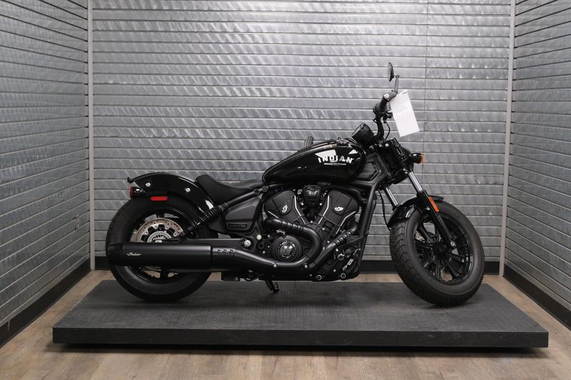 NEW 2025 INDIAN MOTORCYCLE SCOUT BOBBER LIMITED WITH TECHNOLOGY PACKAGE Image 2