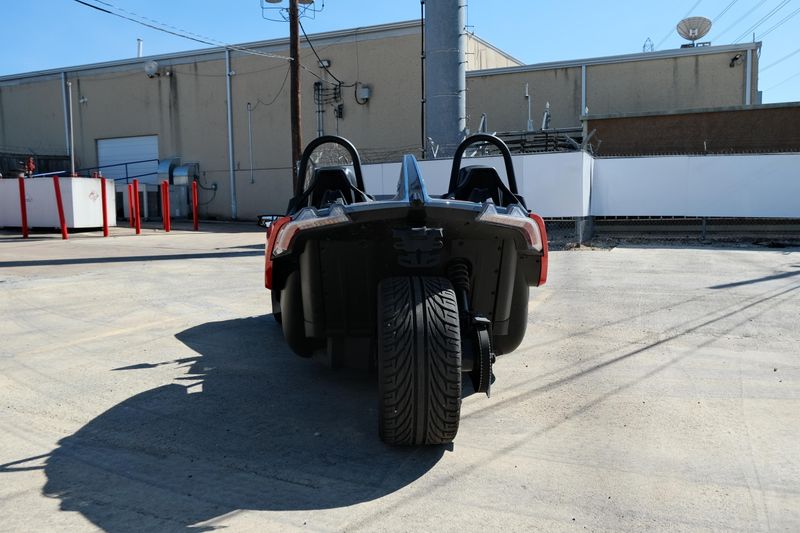 NEW 2025 POLARIS SLINGSHOT SLR AUTODRIVE  in a ROYAL RED exterior color. Family PowerSports (877) 886-1997 familypowersports.com 
