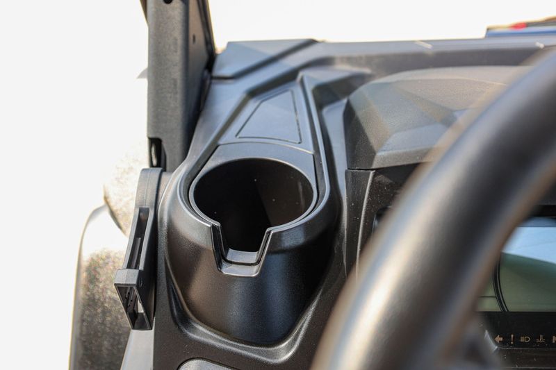 USED 2025 CAN-AM DEFENDER MAX LONE STAR HD10 Image 6