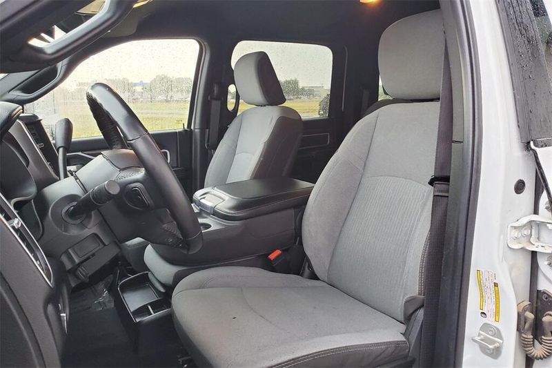 2024 Ram 3500 Big Horn photo 11