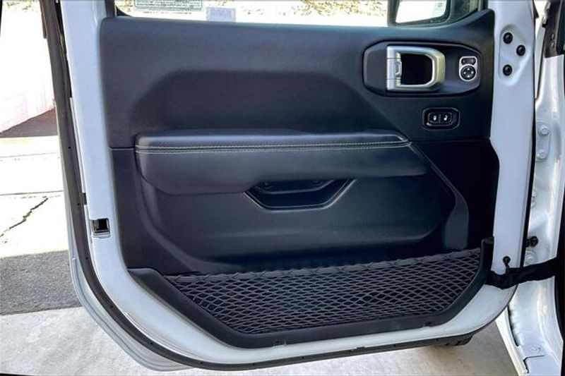 Used 2023 Jeep Wrangler SaharaImage 22