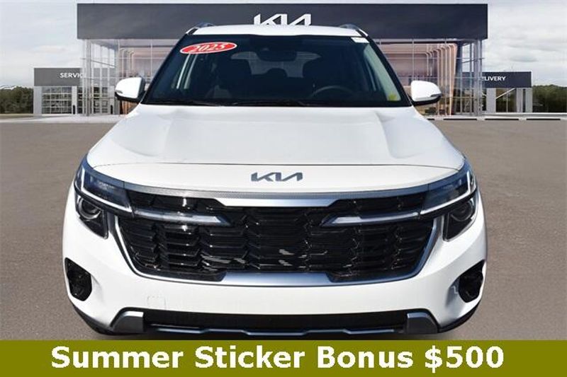 2025 Kia Seltos SImage 8