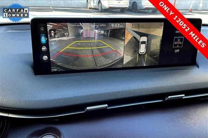 Used 2023 Genesis GV70 2.5T AdvancedImage 21