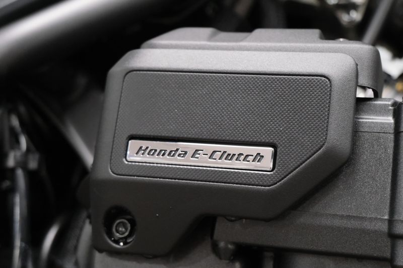 NEW 2026 HONDA REBEL 300 E-CLUTCH Image 15