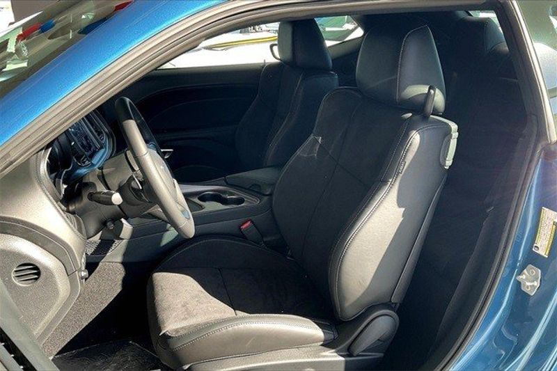 2023 Dodge Challenger R/tImage 6