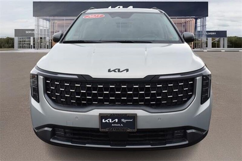 2025 Kia Carnival SX PrestigeImage 8