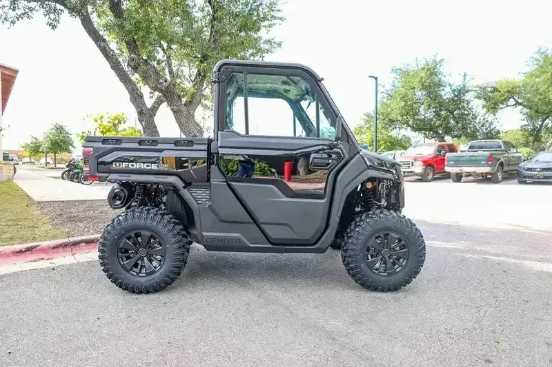 NEW 2026 CFMOTO UFORCE U10 PRO HIGHLAND Image 7