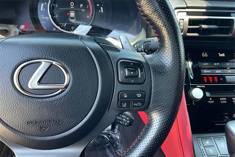 2021 Lexus IS 350 F SPORTImage 19
