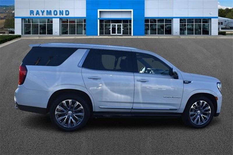 Used 2021 GMC Yukon DenaliImage 2