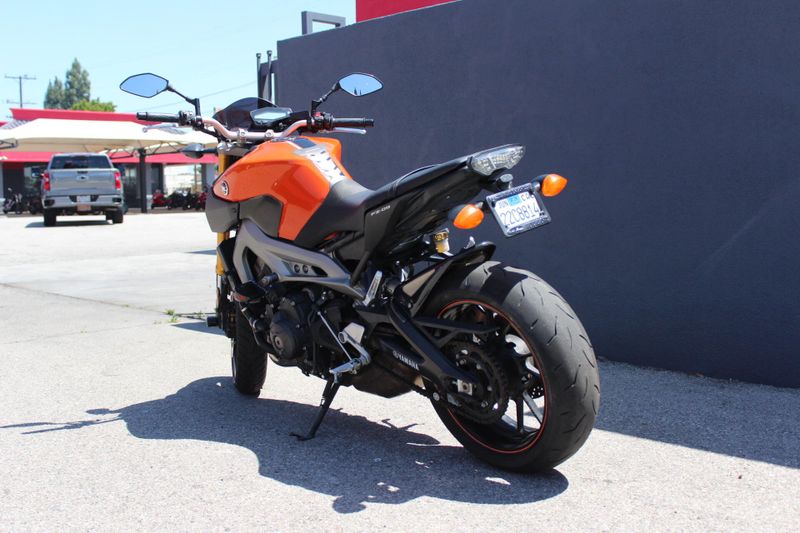 2014 Yamaha FZ 09 Image 4