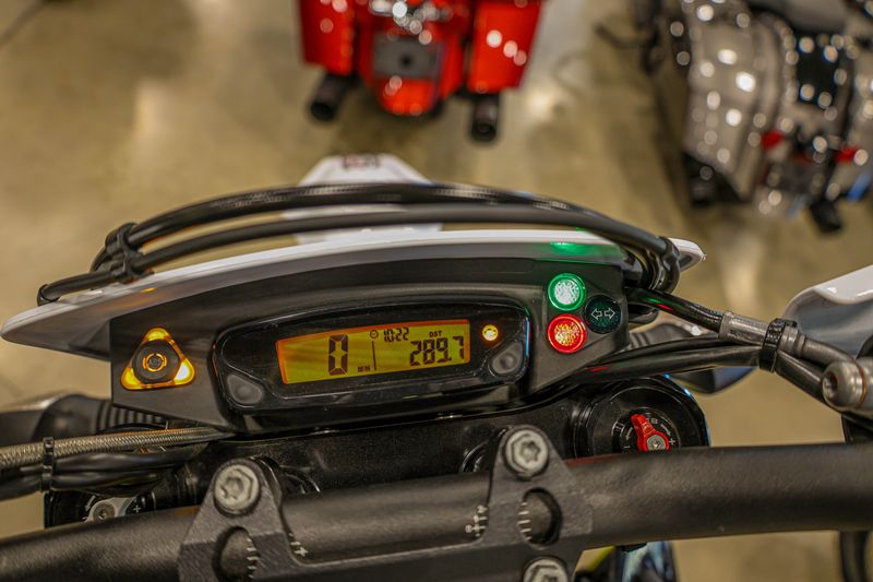 USED 2023 HUSQVARNA SUPERMOTO 701 Image 14