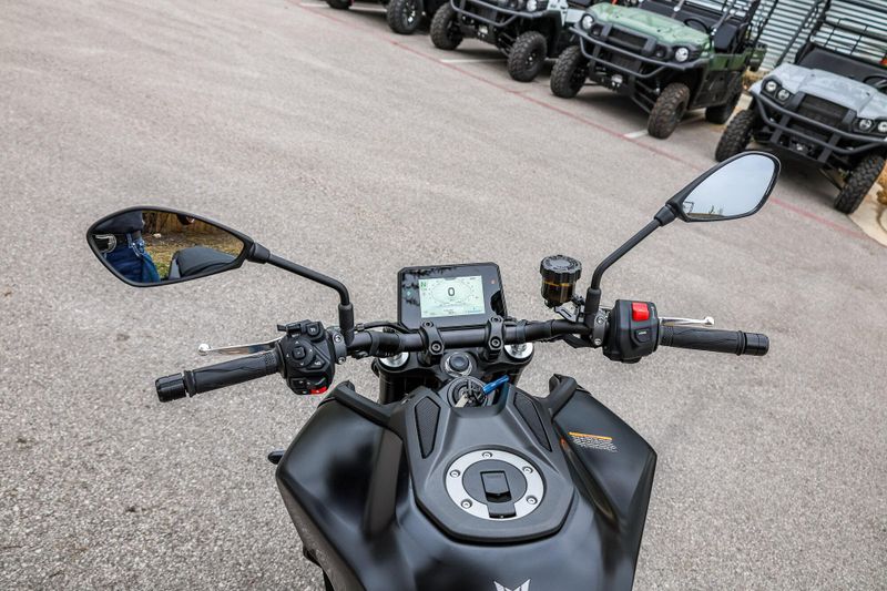 NEW 2025 YAMAHA MT09 Image 20