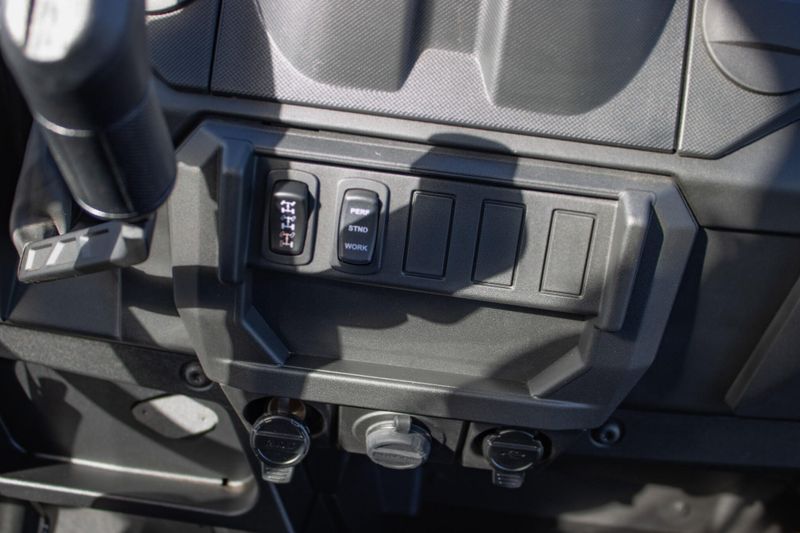 NEW 2026 POLARIS RANGER CREW XP 1000 PREMIUM Image 32