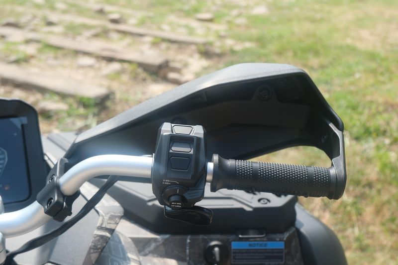 2025 CFMOTO CFORCE 800 TOURING TRUE TIMBER CAMO Image 17