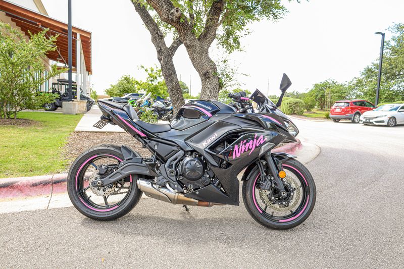 USED 2025 KAWASAKI NINJA 650 Image 11