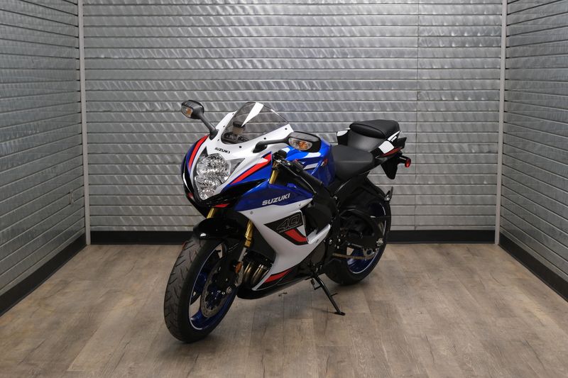 NEW 2026 SUZUKI GSXR750Z 40TH ANNIVERSARY EDITION Image 7